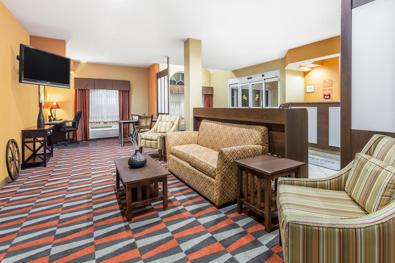 Microtel Inn And Suites By Wyndham Anderson Sc Exterior photo